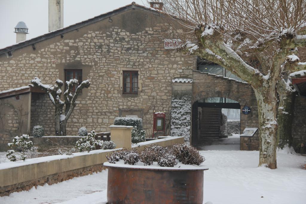 Logis Hotel Restaurant La Vieille Ferme, Macon Nord Sancé Exteriör bild