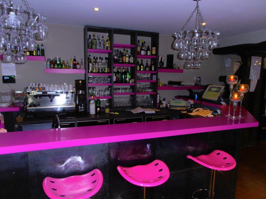 Logis Hotel Restaurant La Vieille Ferme, Macon Nord Sancé Exteriör bild