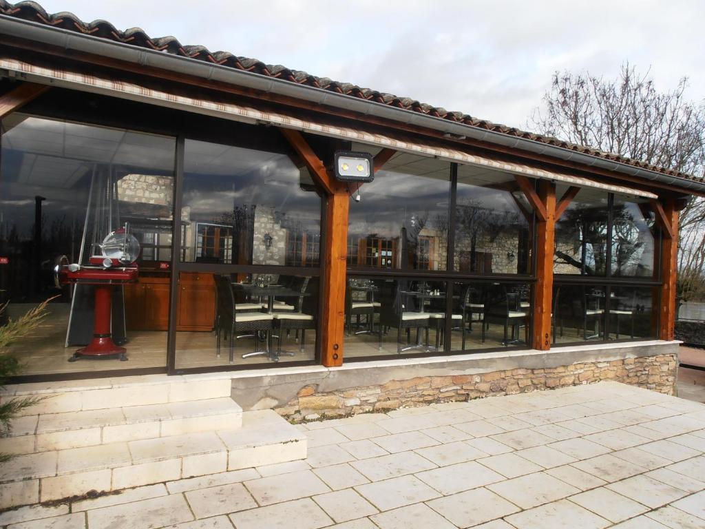 Logis Hotel Restaurant La Vieille Ferme, Macon Nord Sancé Exteriör bild