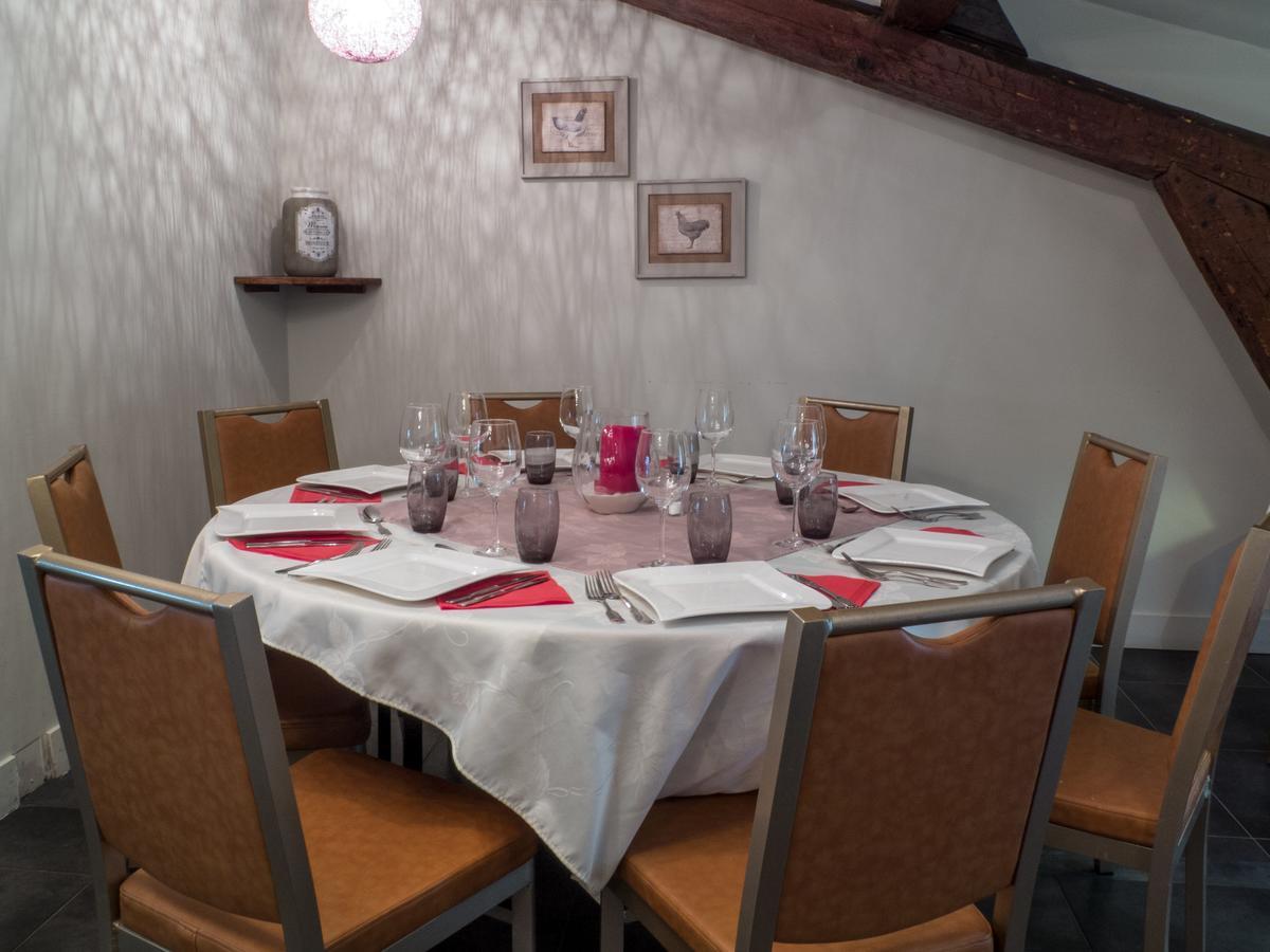 Logis Hotel Restaurant La Vieille Ferme, Macon Nord Sancé Exteriör bild