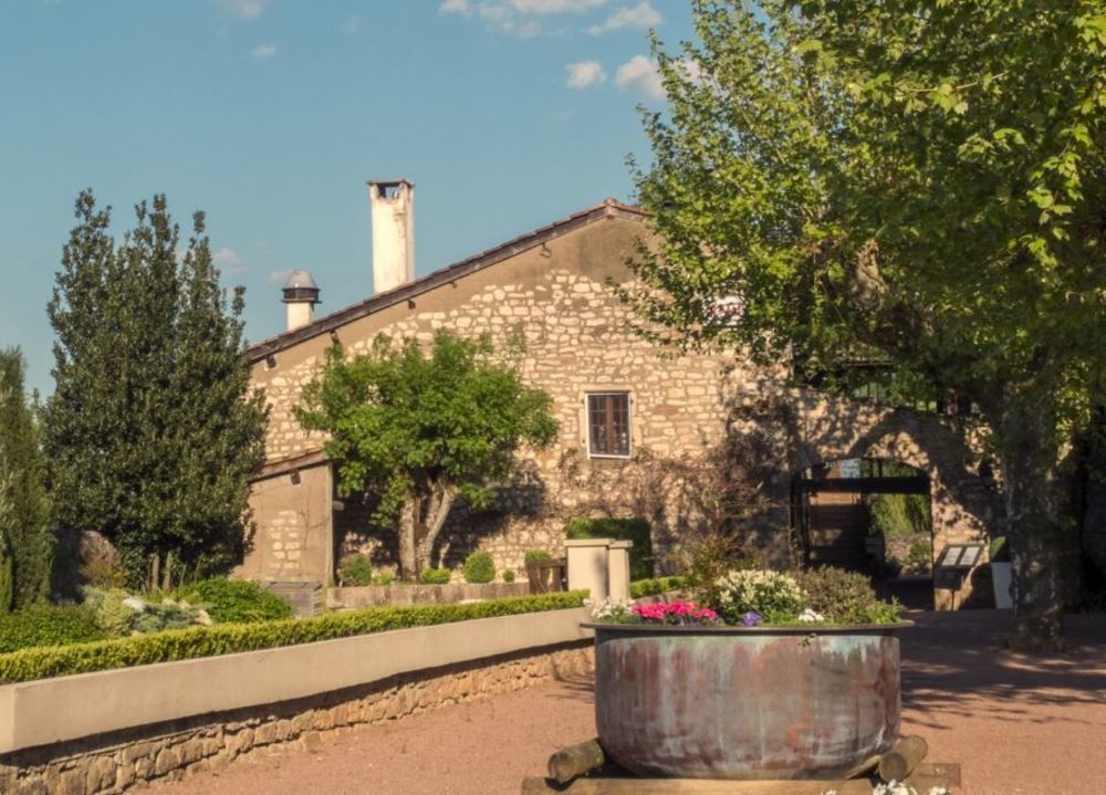 Logis Hotel Restaurant La Vieille Ferme, Macon Nord Sancé Exteriör bild